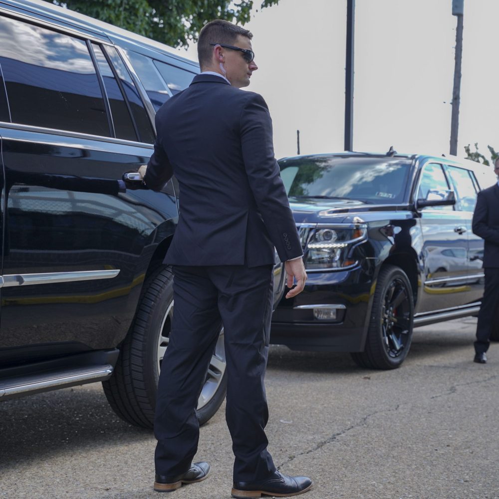 02efb6ef-c517-46c6-81b7-c4b4f881b74c