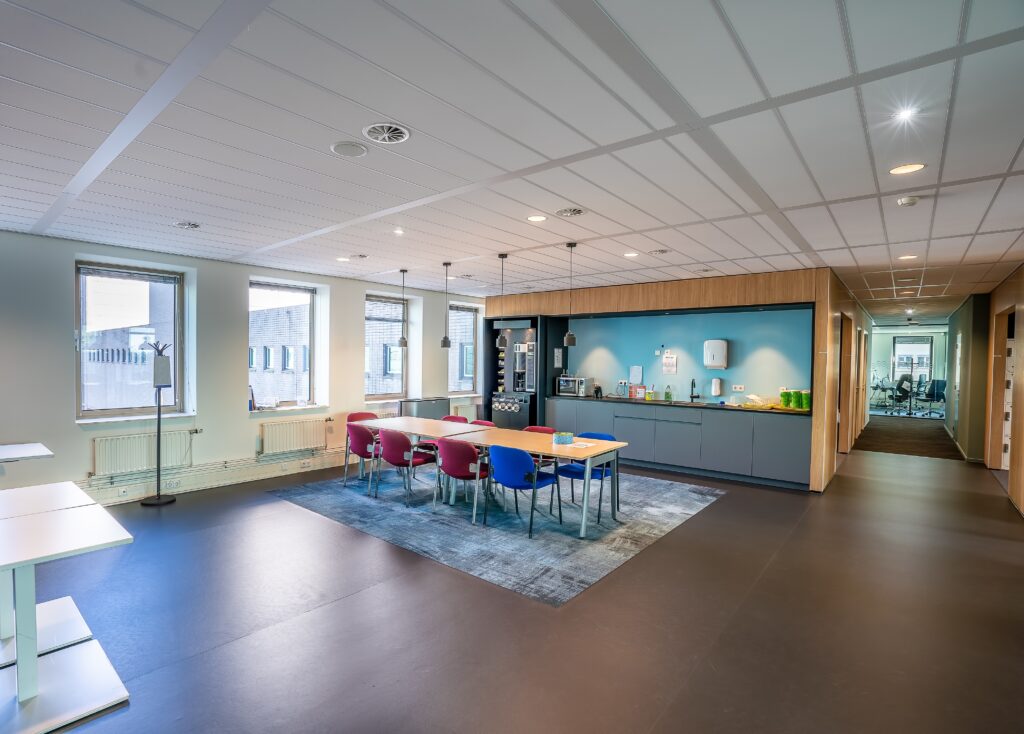 Best Office Renovation Services in Clovis, CA: Redefine Your Workspace