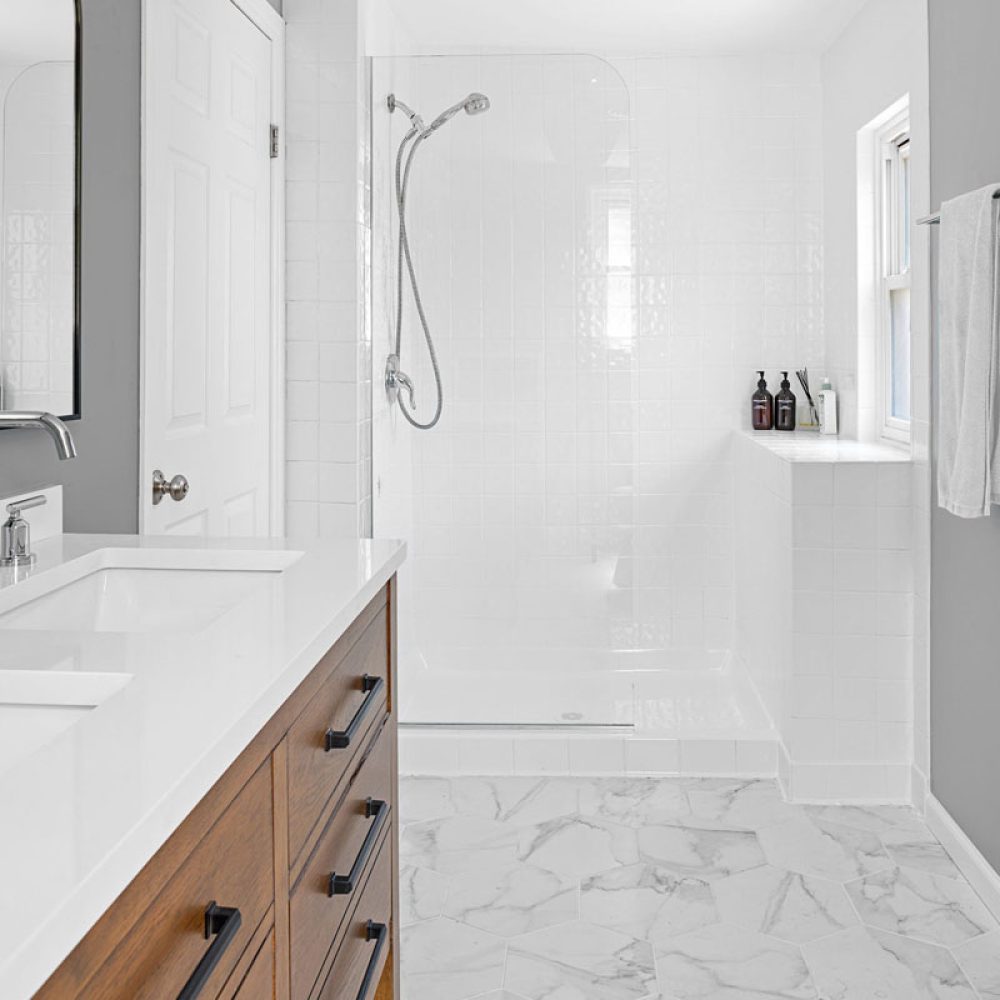 bathroom renovation to sell house