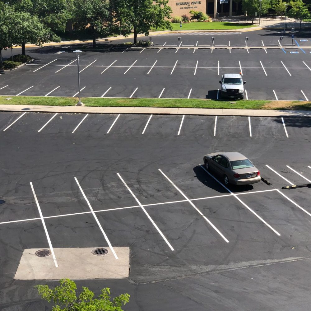 Parking lot paving services