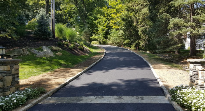 Best Asphalt Driveway Paving Services in Bedford NY 10506