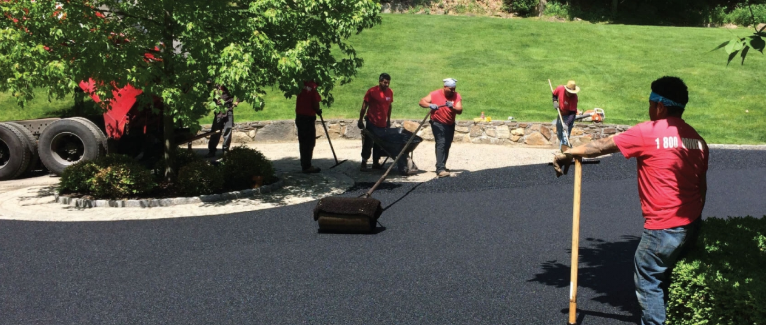 Professional Parking Lot and Driveway Paving Chappaqua NY